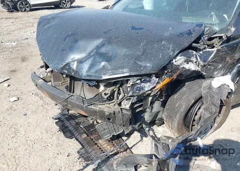 2018 Toyota Corolla Le from USA, damaged, VIN 5YFBURHE0JP764262